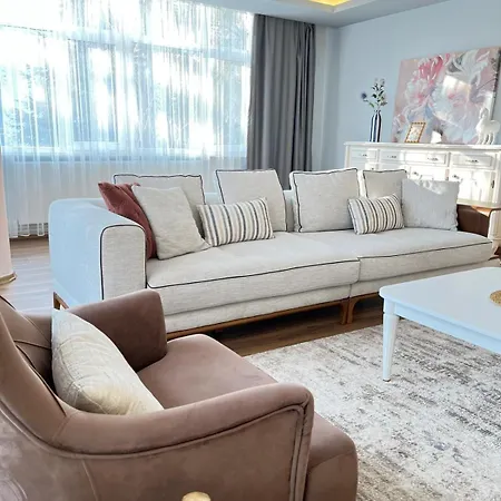 Kaira Homes 2 Apartment *