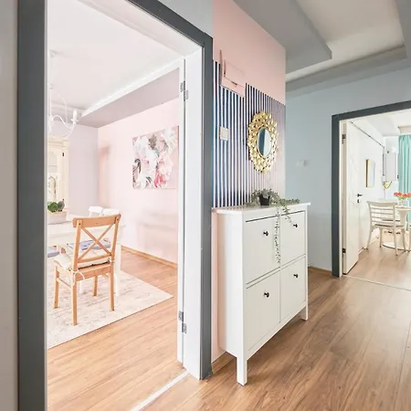 Kaira Homes 2 Apartmán