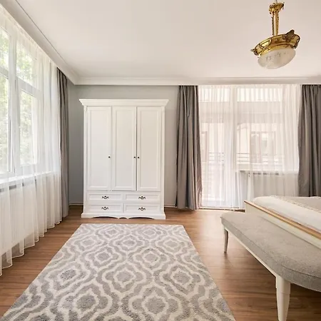 Kaira Homes 2 Apartmán *